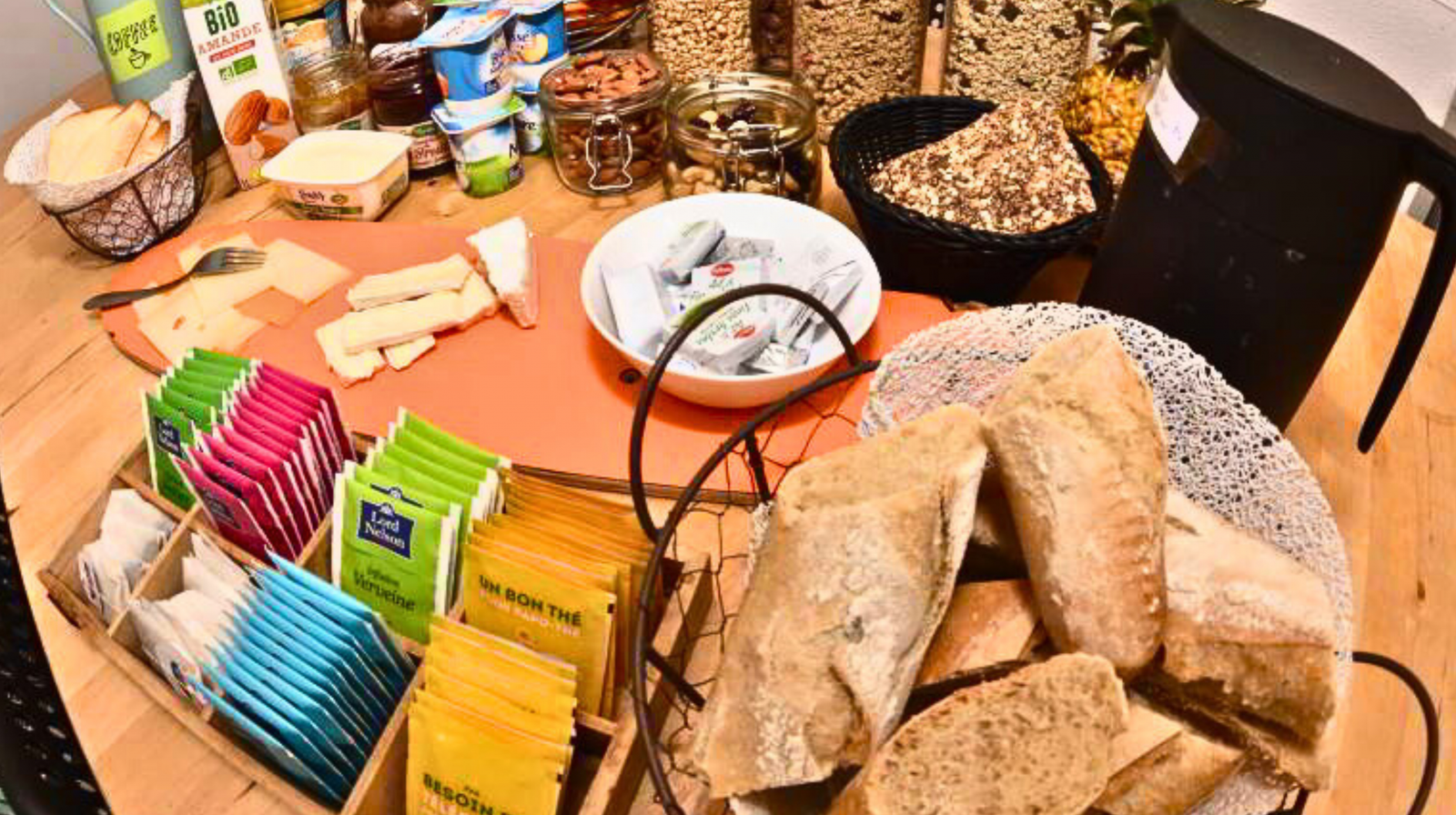 breakfast in hostel principal