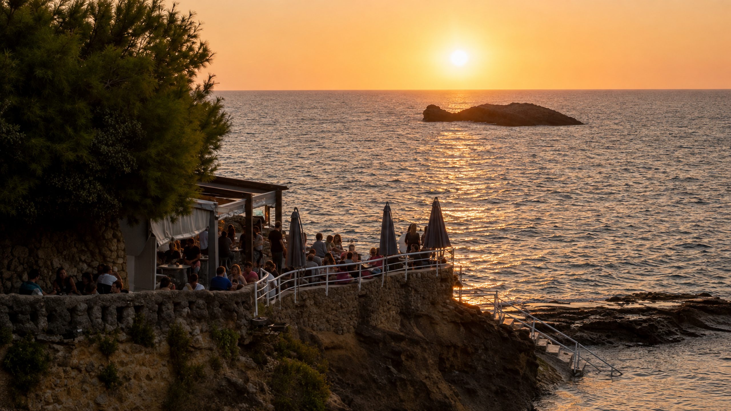 Eden Rock Café Biarritz at sunset